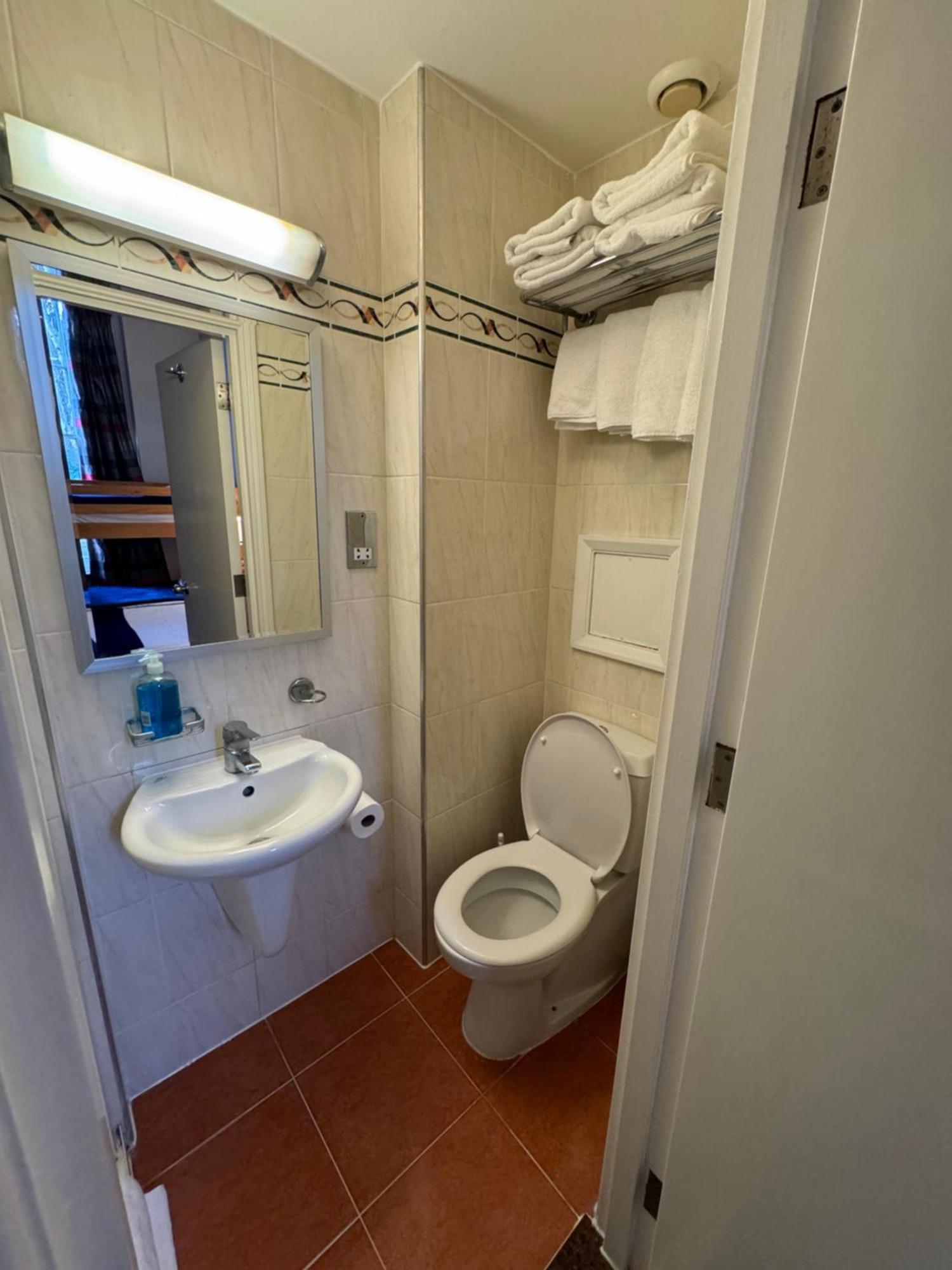 The Beverley House Hotel Londra Esterno foto